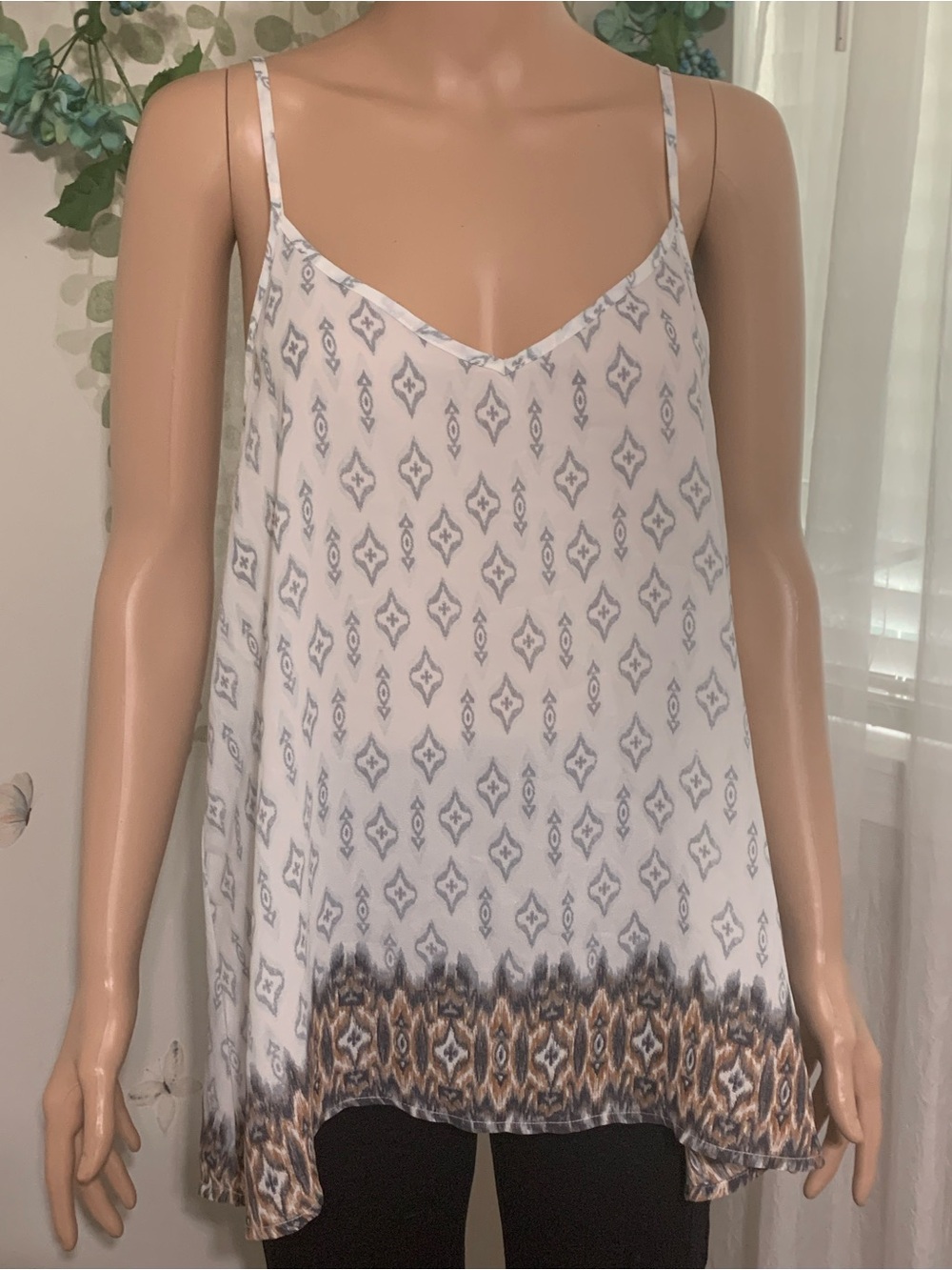 💎 Sz XL Women's White Patterned Spaghetti Strap Tank Top - Casual Summer Shirt